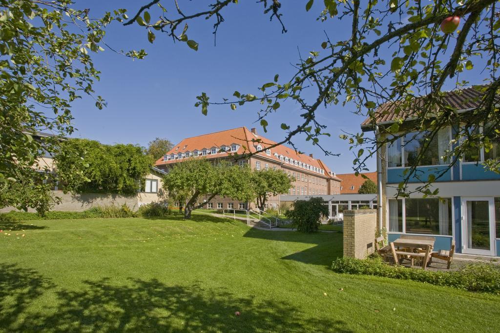 הסלב Emmaus Hostel מראה חיצוני תמונה