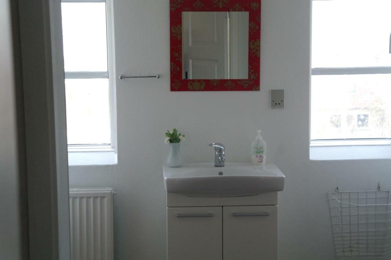 הסלב Emmaus Hostel מראה חיצוני תמונה