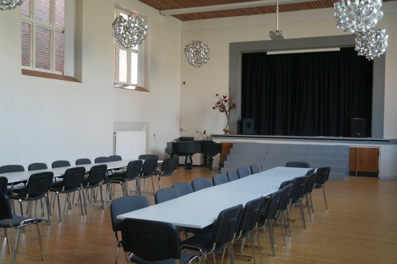 הסלב Emmaus Hostel מראה חיצוני תמונה